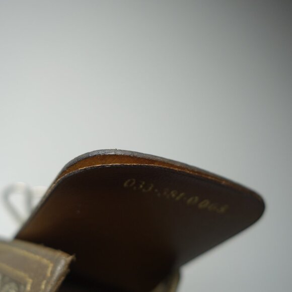 Vintage Gucci GG Monogram 6 Ring Key Holder Made In Italy, Sz 2.75 in x 3.75 in - Picture 16 of 16